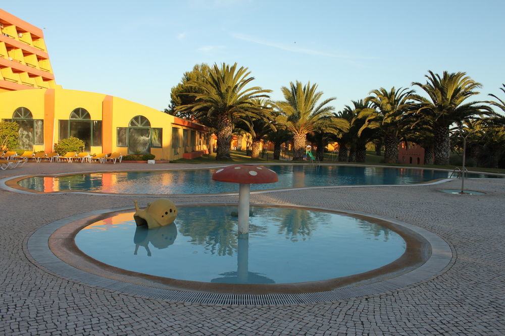 Mh Atlantico Hotel Atouguia Da Baleia Buitenkant foto